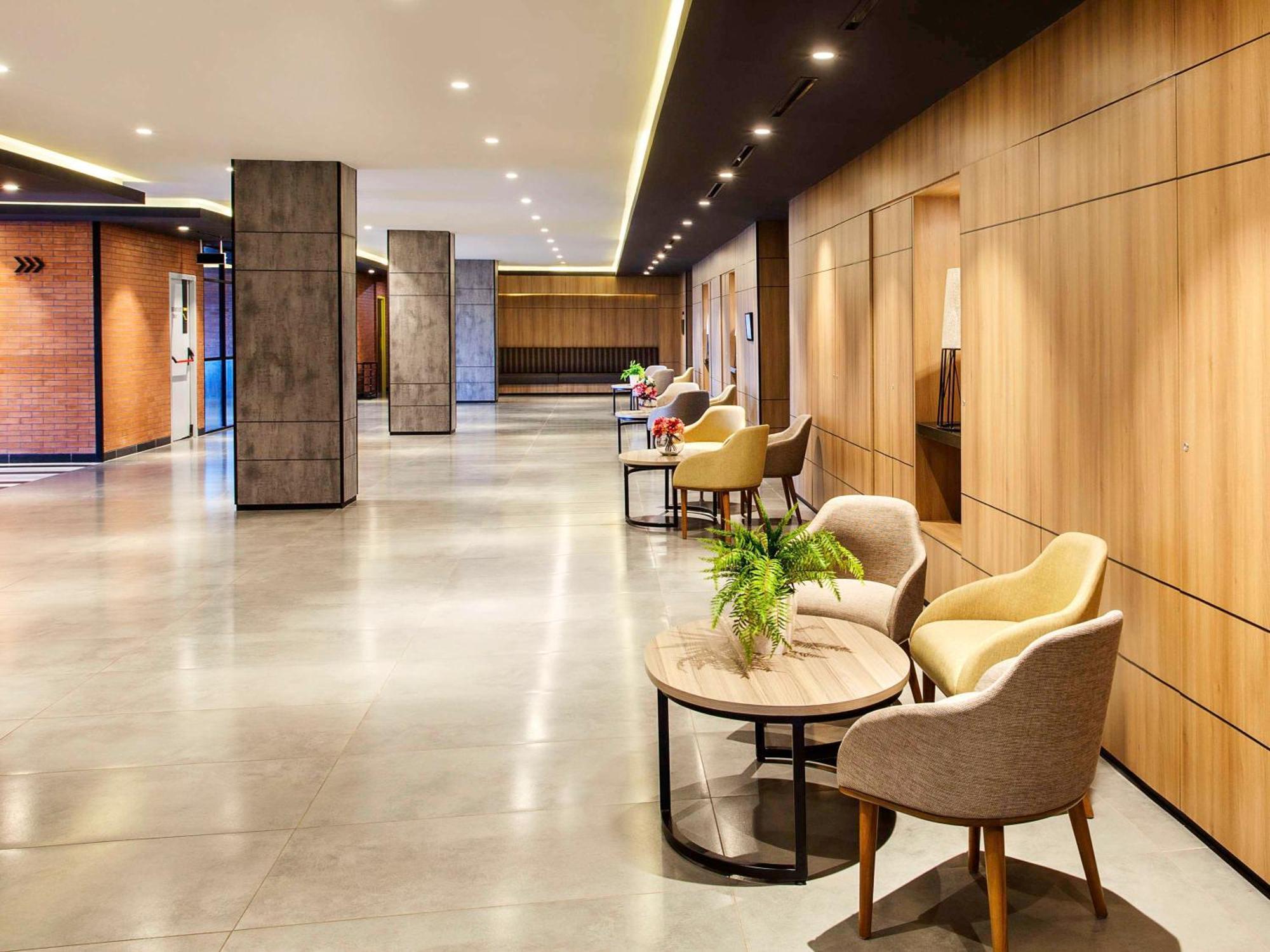 Ibis Styles Bekasi Jatibening Hotell Eksteriør bilde