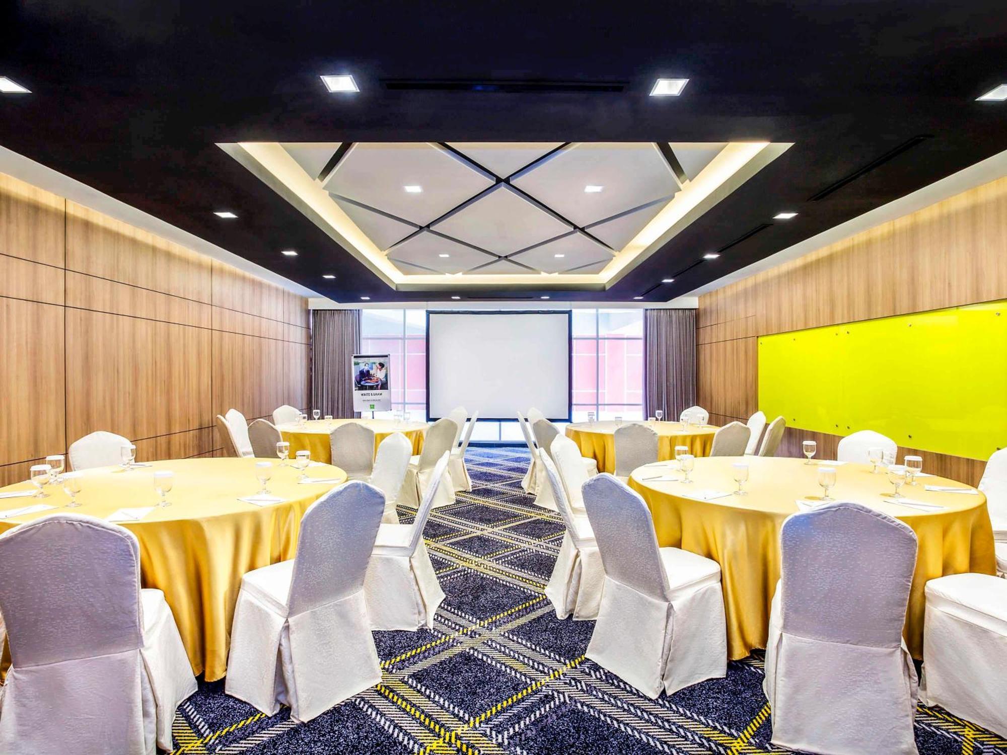 Ibis Styles Bekasi Jatibening Hotell Eksteriør bilde