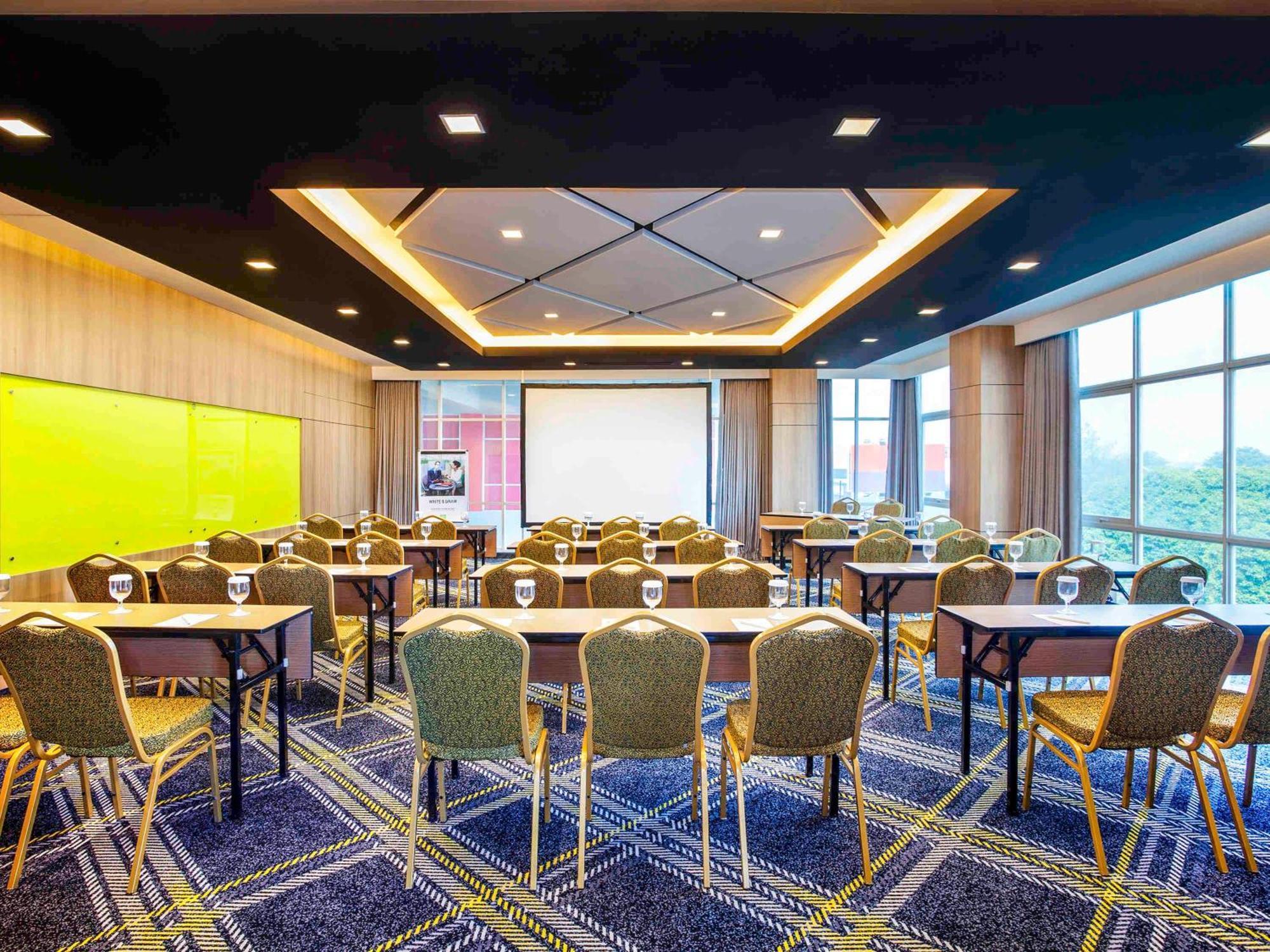 Ibis Styles Bekasi Jatibening Hotell Eksteriør bilde