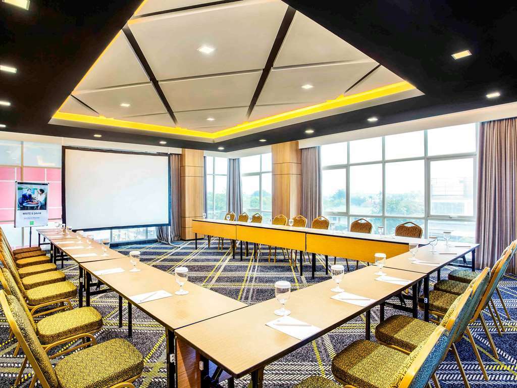 Ibis Styles Bekasi Jatibening Hotell Fasiliteter bilde